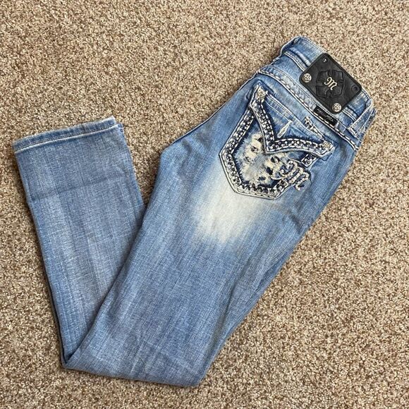 Miss Me Cuffed Capri Low Rise Jeans Distressed Jewled Pockets Size 26 - Picture 1 of 13